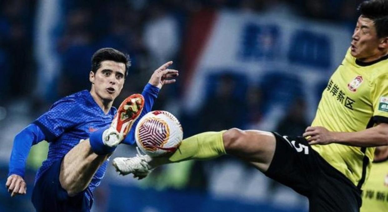 九游娱乐-包含上海申花训练开放日，赛后再遭质疑引欢呼，欧冠在即，球探报告显示潜力的词条