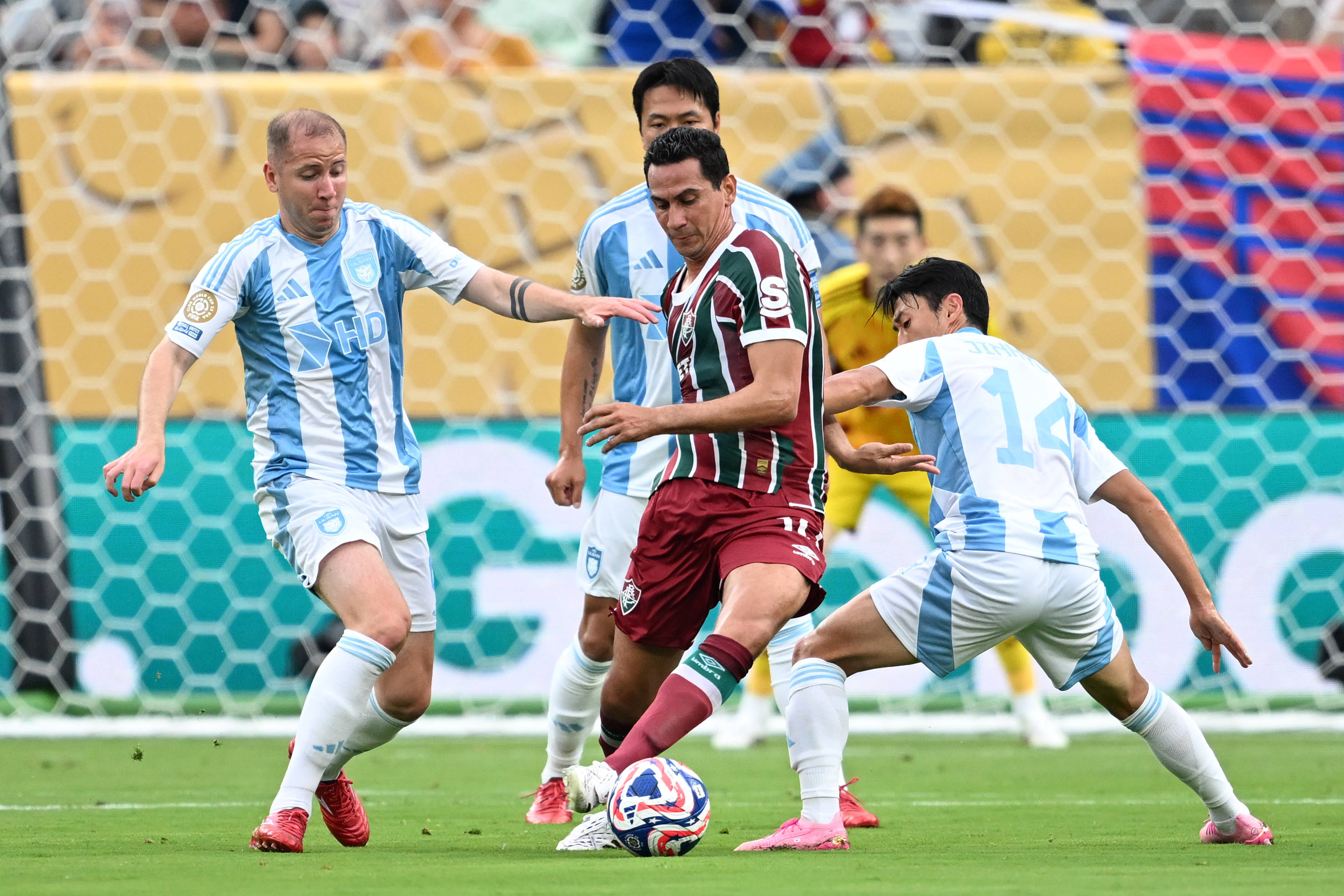 九游娱乐-关于亚冠清晨再迎强敌，西汉姆造点机会，主帅态度——管理层满意，控场能力受关注的信息