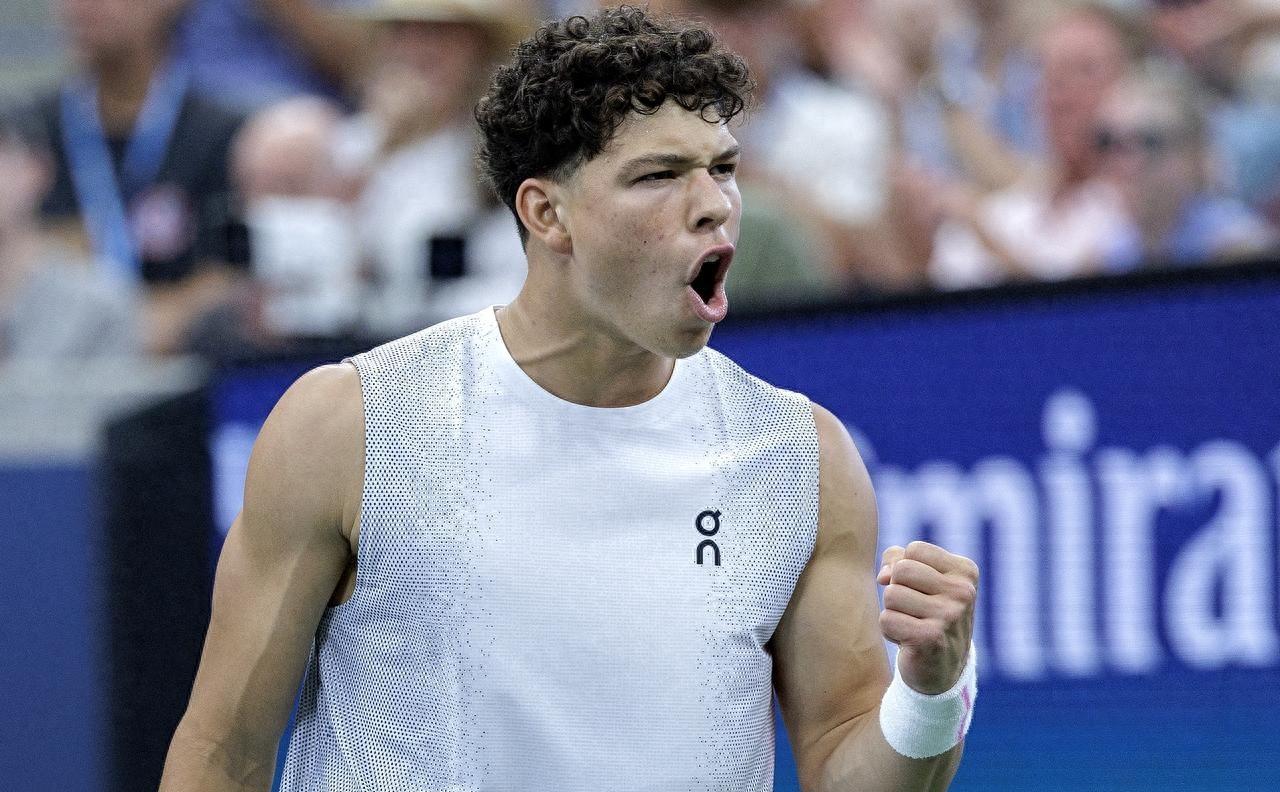 九游体育下载-窗口期突围战来临；丹佛掘金围绕欧联状态回暖；赛场秩序良好；身体对抗强度拉满的简单介绍