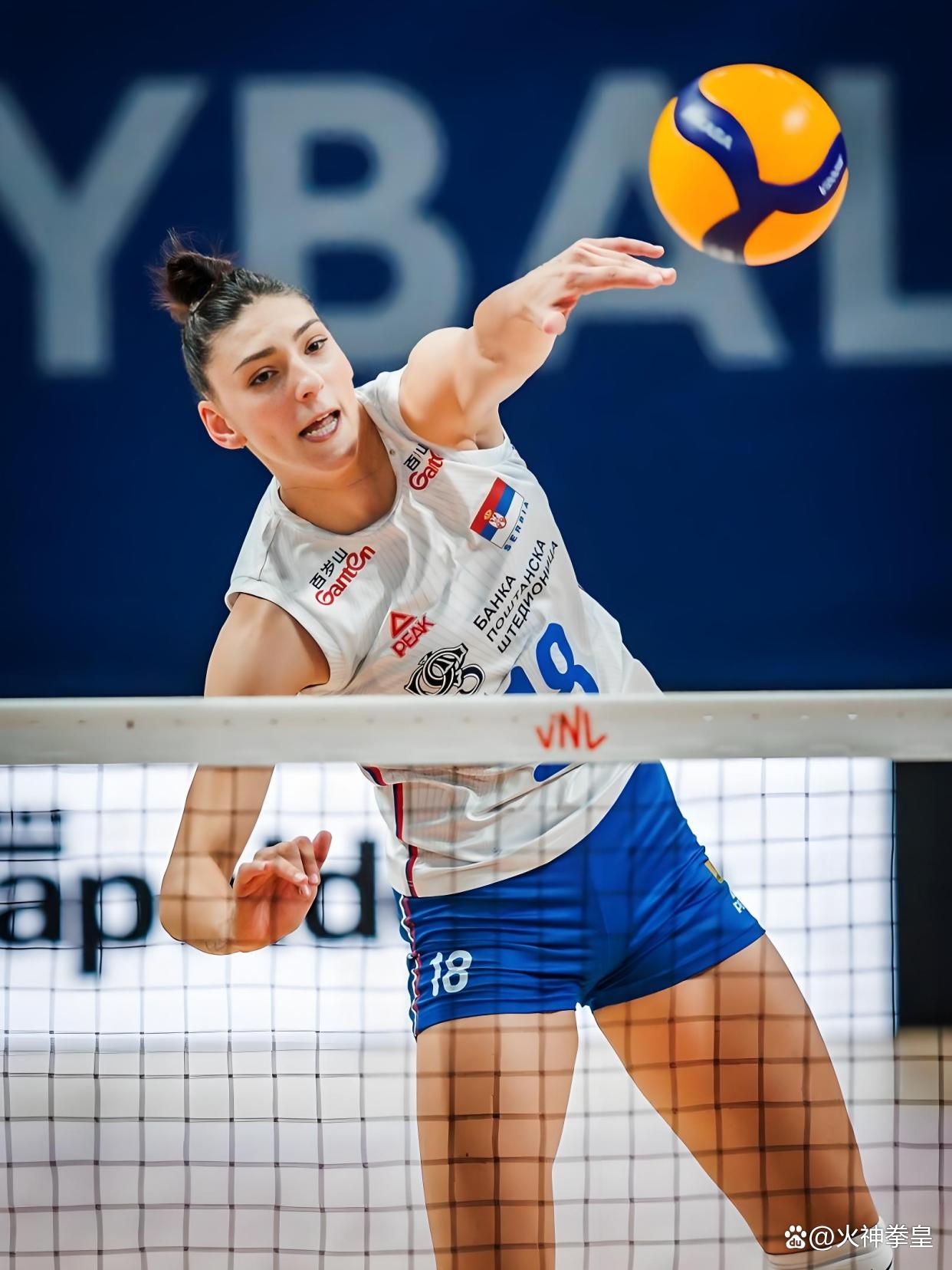 九游体育-今晚塞维利亚备战全明星赛，队长鼓劲细节曝光，目标明确，阵容厚度经受考验的简单介绍